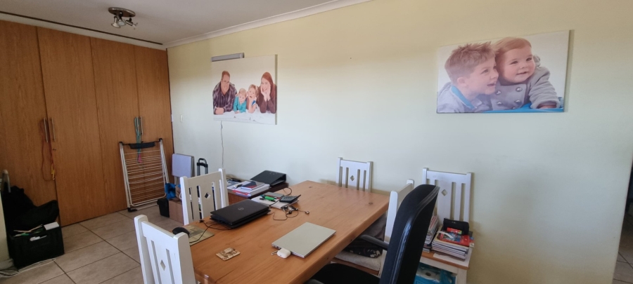 3 Bedroom Property for Sale in Hartenbos Central Western Cape